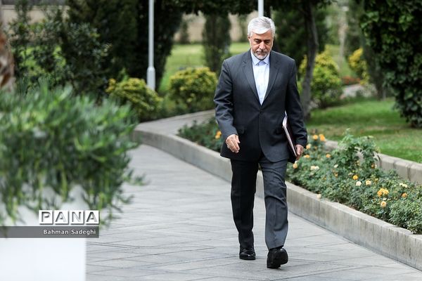 حاشیه جلسه هیات دولت - ۱۱ آبان