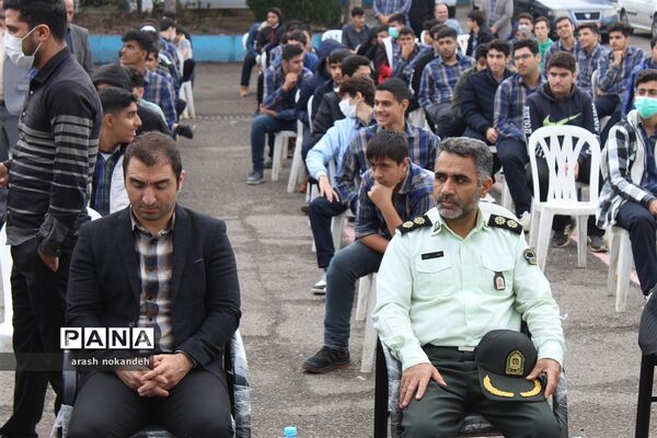 نواختن زنگ استکبارستیزی در مدارس مازندران