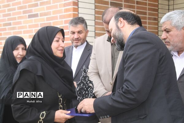 افتتاح آموزشگاه مشارکتی 12 کلاسه شهید رضا نگهبان در بهبهان