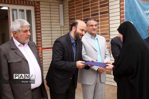 افتتاح آموزشگاه مشارکتی 12 کلاسه شهید رضا نگهبان در بهبهان