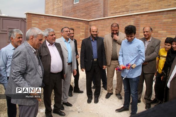 کلنگ زنی پروژه مشارکتی سالن چند منظوره شهید رضا نگهبان در بهبهان