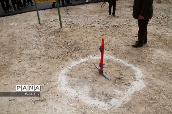 کلنگ زنی پروژه مشارکتی سالن چند منظوره شهید رضا نگهبان در بهبهان