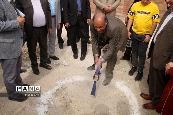 کلنگ زنی پروژه مشارکتی سالن چند منظوره شهید رضا نگهبان در بهبهان