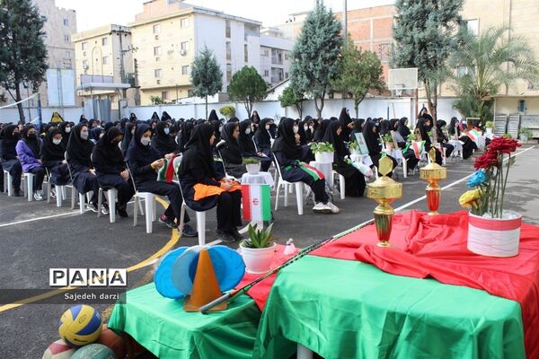نواختن زنگ استکبار‌ستیزی در شهرستان بابل