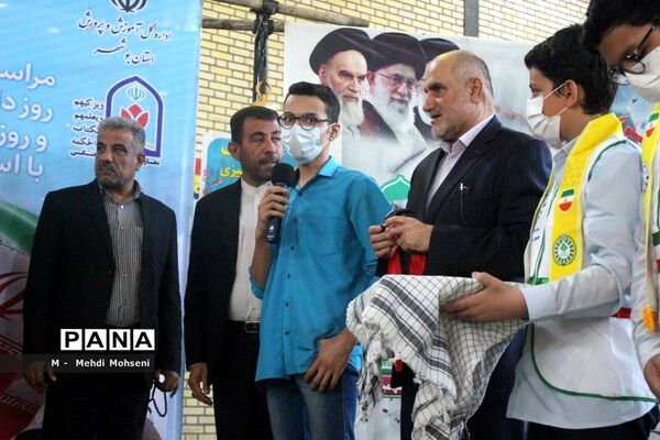 نواختن زنگ استکبار ستیزی در بوشهر