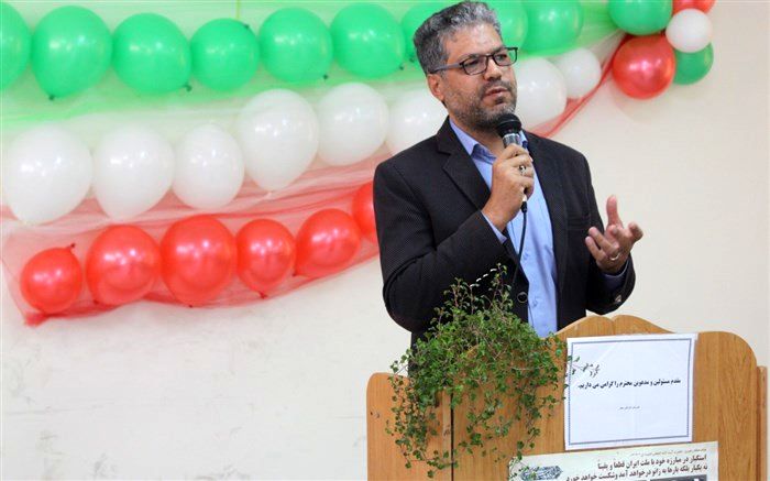 اگر بخواهیم جامعه‌ای را ناکارآمد کنیم، کافی است دختران را زمین‌گیر کنیم