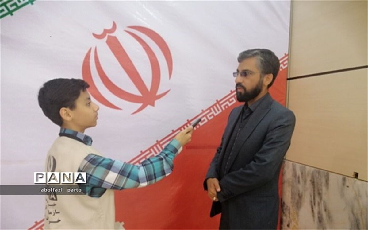 ضرورت تحقیق و تدبر دانش‌آموزان در فضای رسانه‌ای