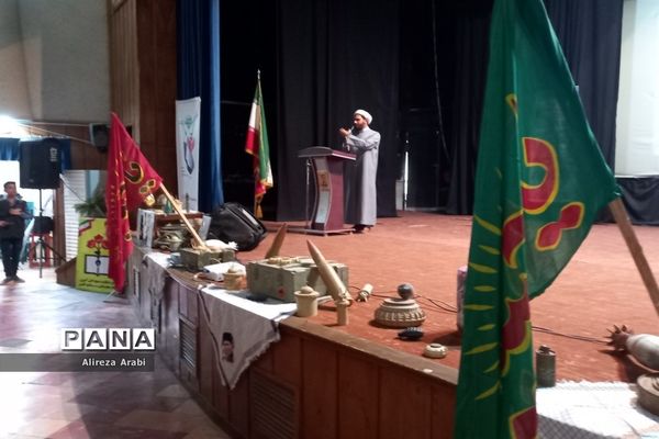 یادواره شهدای دانش‌آموز در کاشمر