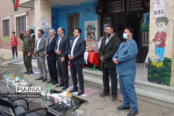 نواختن زنگ مبارزه با استکبار جهانی در فشافویه