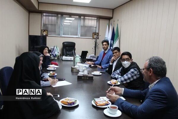 جلسه هماهنگی خبرنگار دانش‌آموزان پانای شهر تهران ویژه 13 آبان