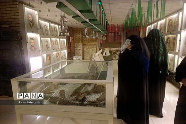 بازدید دانش‌آموزان مدارس ملارد از موزه دفاع مقدس
