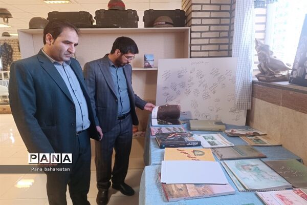 بازدید دانش‌آموزان مدارس ملارد از موزه دفاع مقدس