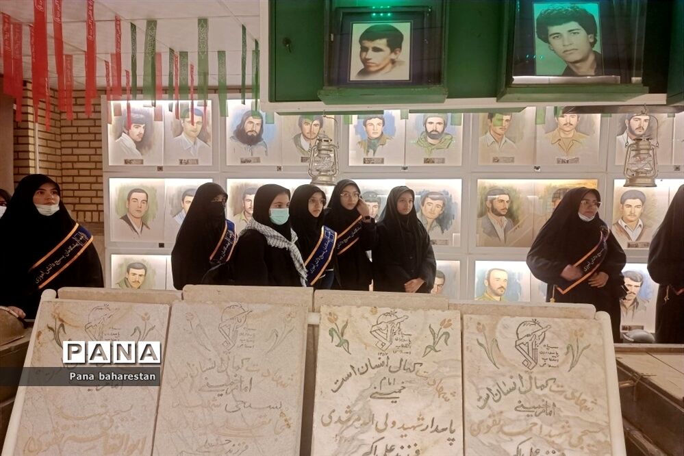 بازدید دانش‌آموزان مدارس ملارد از موزه دفاع مقدس