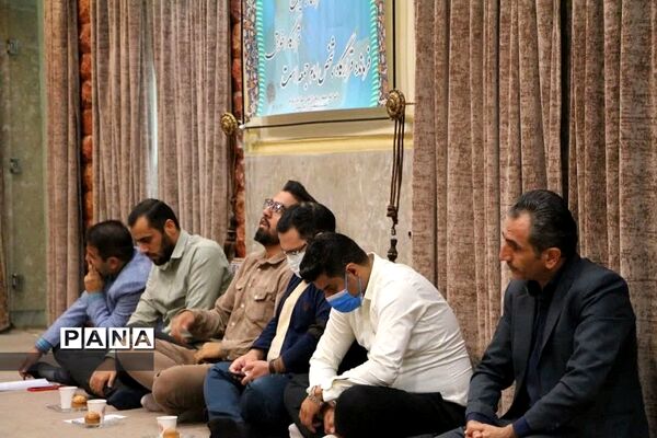دیدار امام جمعه رودهن با فعالان و‌دانش‌آموزان نخبه بسیجی