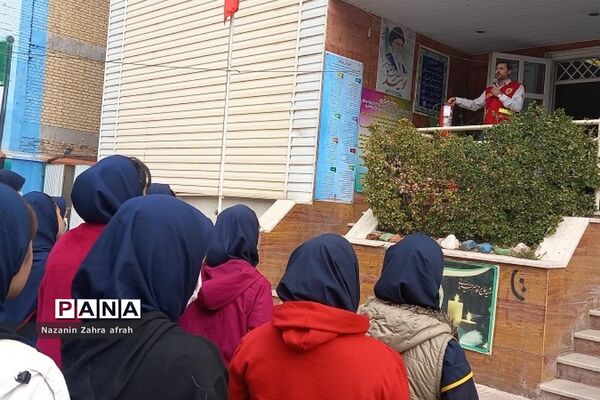 مانور پدافند غیرعامل در مدارس رودهن