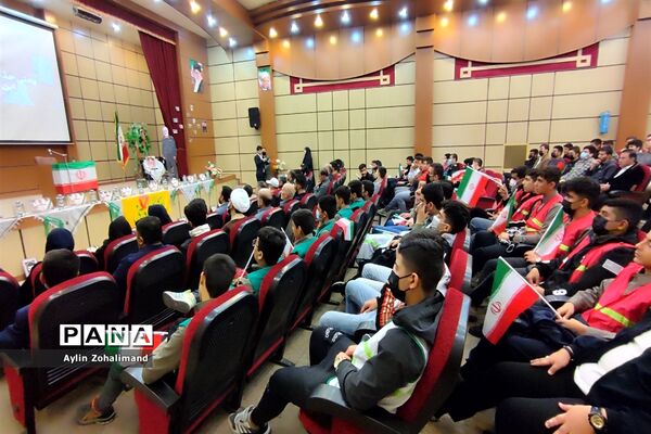 گردهمایی فرماندهان و شورای واحد های بسیج مدارس در شهرستان رباط کریم