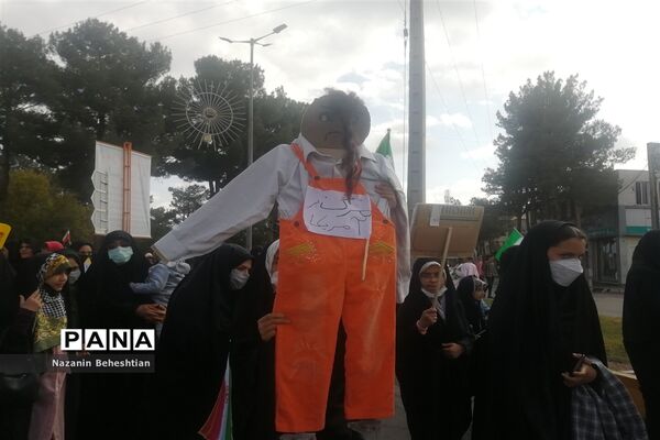 راهپیمایی 13 آبان در شهر قاین