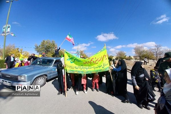 حضور پرشور مردم شهرستان بن در راهپیمایی 13آبان