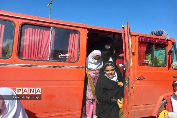 حضور پرشور مردم شهرستان بن در راهپیمایی 13آبان