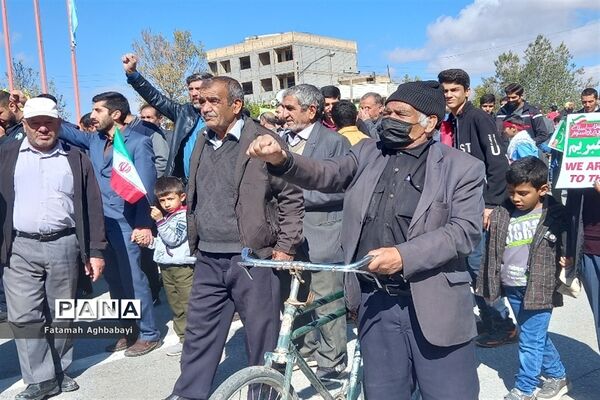 حضور پرشور مردم شهرستان بن در راهپیمایی 13آبان