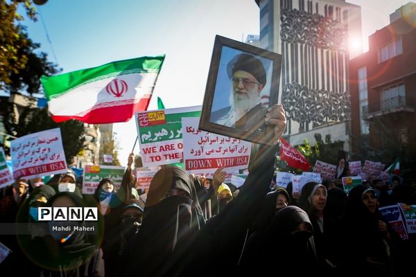 راهپیمایی یوم الله ۱۳ آبان در تهران