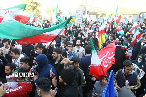 راهپیمایی یوم الله ۱۳ آبان در تهران