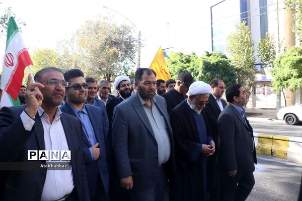 حضور فرهنگیان و دانش‌آموزان در حماسه 13 آبان/ تبریز