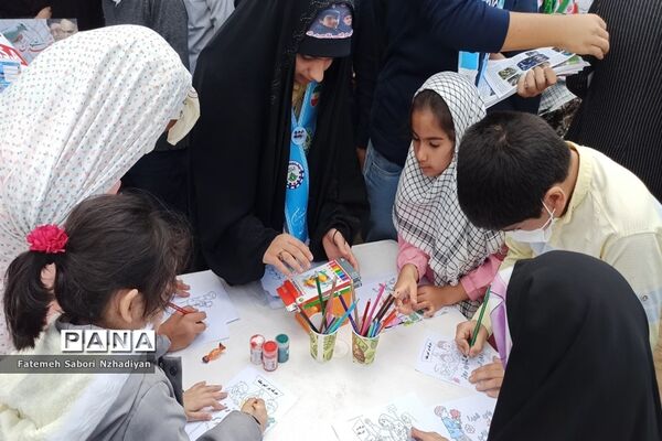 برپایی موکب سازمان دانش‌آموزی ناحیه ۳ در حرم مطهر شاهچراغ (ع)