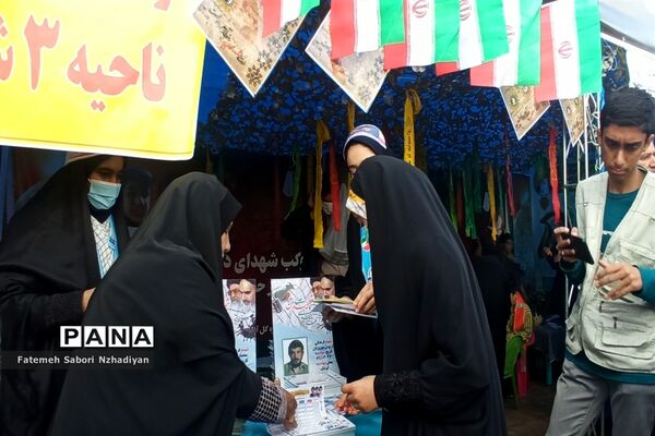 برپایی موکب سازمان دانش‌آموزی ناحیه ۳ در حرم مطهر شاهچراغ (ع)
