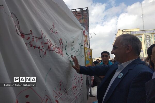 برپایی موکب سازمان دانش‌آموزی ناحیه ۳ در حرم مطهر شاهچراغ (ع)