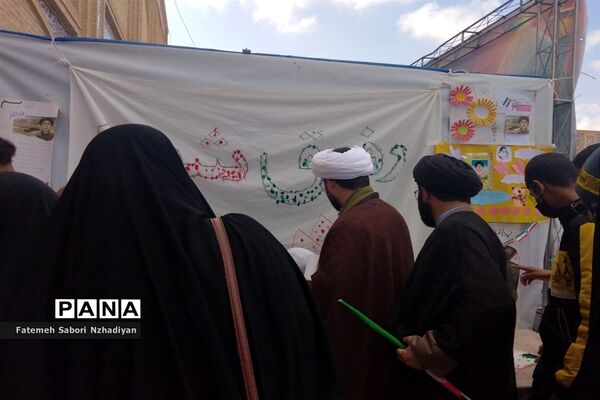 برپایی موکب سازمان دانش‌آموزی ناحیه ۳ در حرم مطهر شاهچراغ (ع)