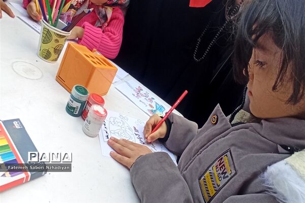 برپایی موکب سازمان دانش‌آموزی ناحیه ۳ در حرم مطهر شاهچراغ (ع)