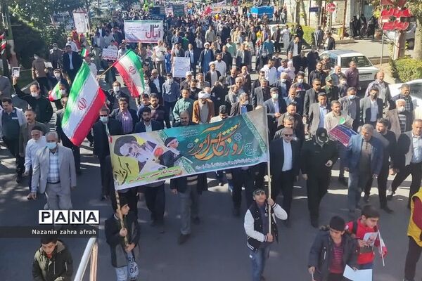 راهپیمایی ۱۳ آبان، با شعار «حماسه ایستادگی، مقاومت و استکبارستیزی» در رودهن