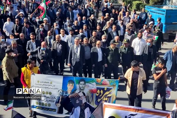 راهپیمایی ۱۳ آبان، با شعار «حماسه ایستادگی، مقاومت و استکبارستیزی» در رودهن