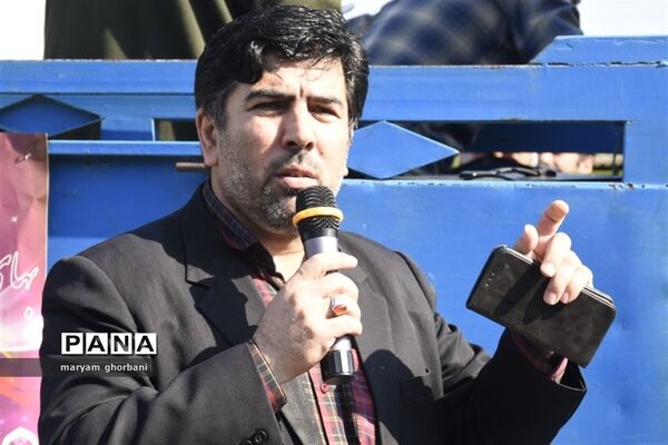 راهپیمایی روز دانش‌آموز در بهنمیر