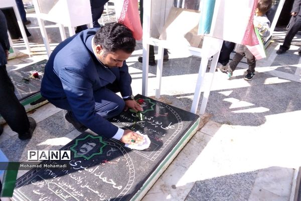 حماسه حضور پرشور مردم کاشمر در راهپیمایی یوم الله ۱۳ آبان