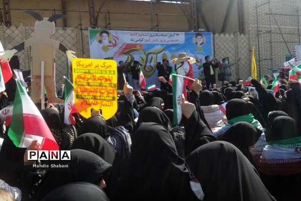 حماسه حضور پرشور مردم کاشمر در راهپیمایی یوم الله ۱۳ آبان