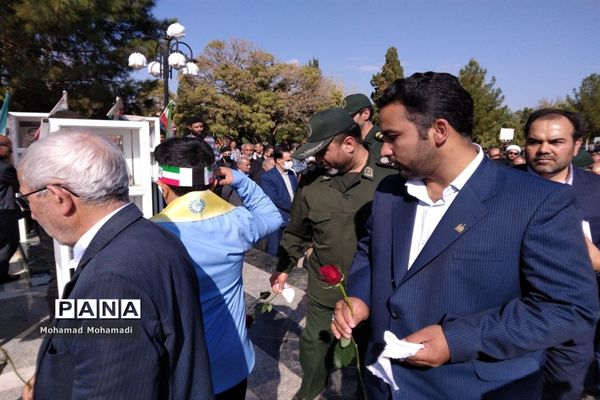 حماسه حضور پرشور مردم کاشمر در راهپیمایی یوم الله ۱۳ آبان