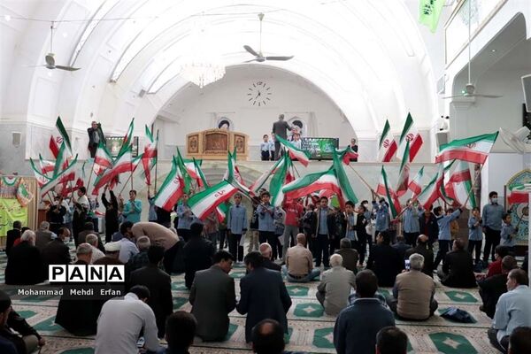 حضور با شکوه مردم آباده در راهپیمایی 13 آبان