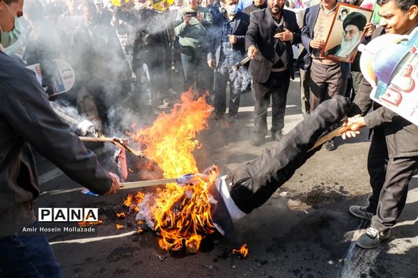 راهپیمایی یوم الله ۱۳ آبان در ارومیه