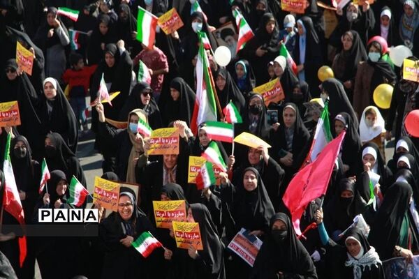 برگزاری راهپیمایی یوم الله ۱۳ آبان در شهرستان ساوجبلاغ