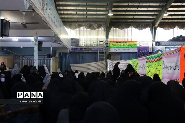 حضور پرشور دانش‌آموزان شهرستان اقلید در راهپیمایی روز عزت آفرینی