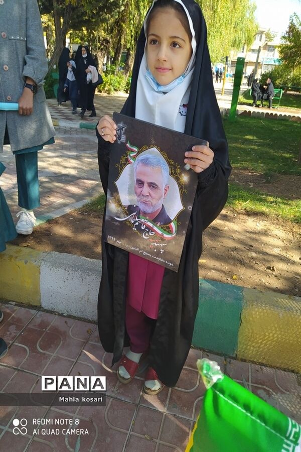 حضور پرشور دانش‌آموزان شهرستان اقلید در راهپیمایی روز عزت آفرینی