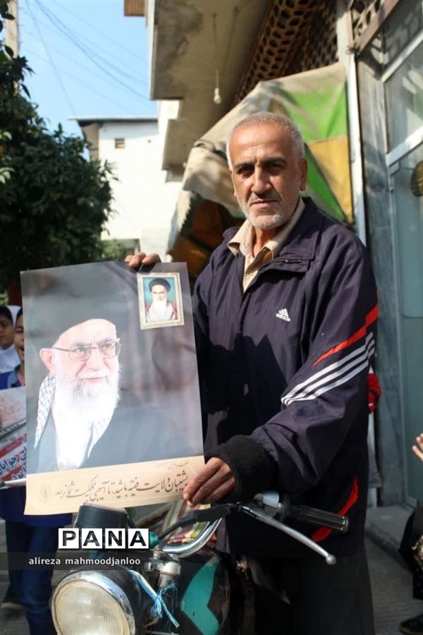 راهپیمایی روز دانش‌آموز در گلوگاه