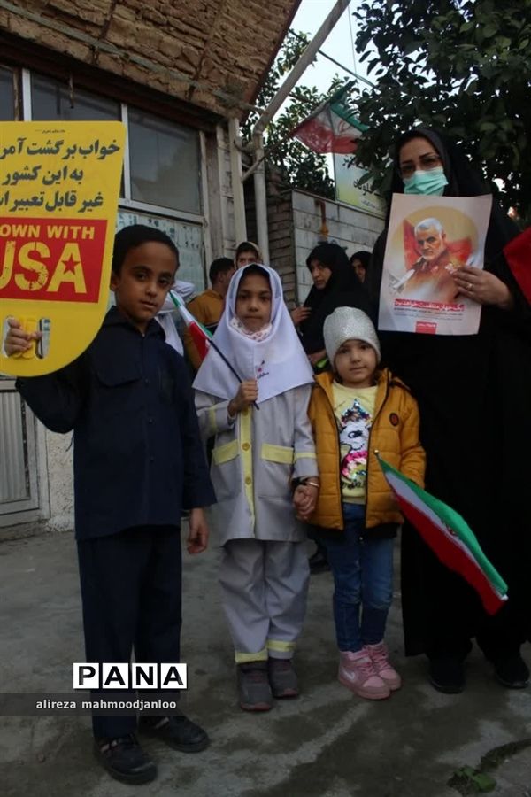 راهپیمایی روز دانش‌آموز در گلوگاه