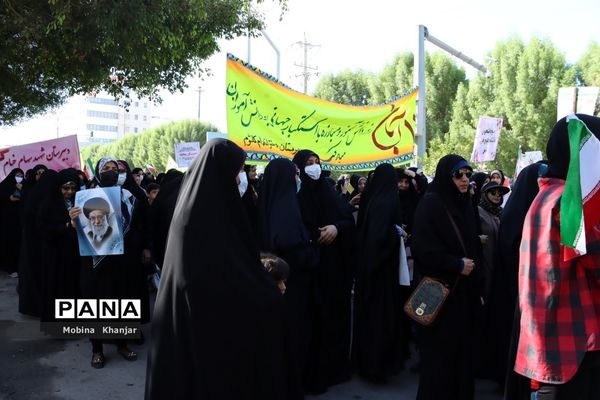 راهپیمایی یو‌م‌الله 13 ابان در بوشهر -2