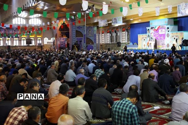 اقامه نماز جمعه در ساری