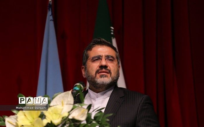 اعتلای فرهنگ و هنر باید در بستر مناسب پیگیری شود