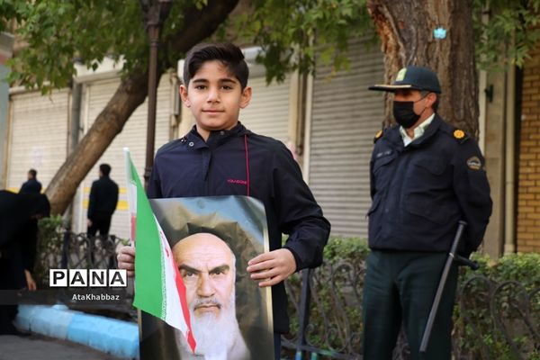 حماسه ۱۳ آبان در تبریز