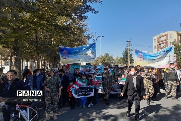 راهپیمایی 13 آبان در قزوین-1